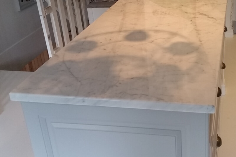 halvpostad kantprofil