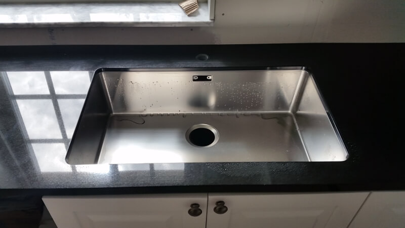 håltagning för underfräst diskhomontering