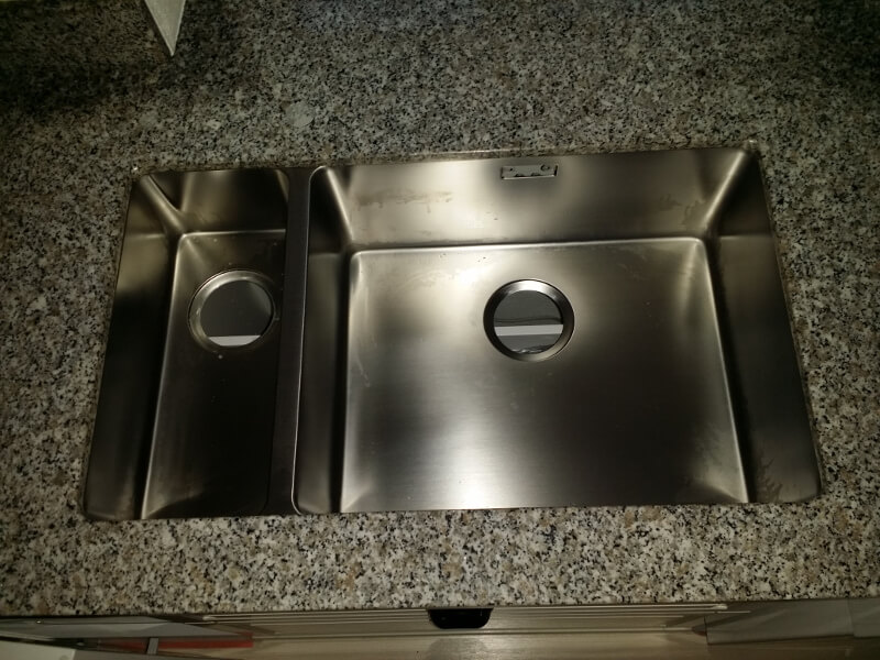 håltagning för underfräst diskhomontering med rosa beta