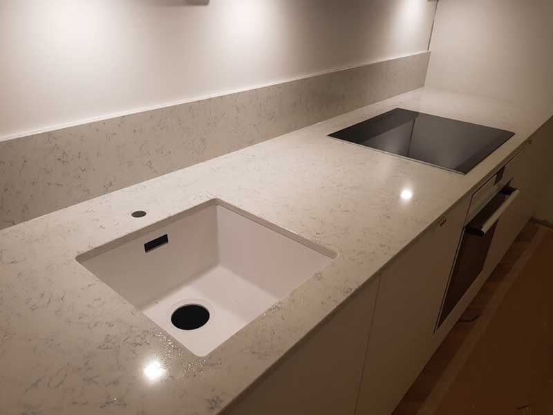 Noble Carrara 20 mm polerad